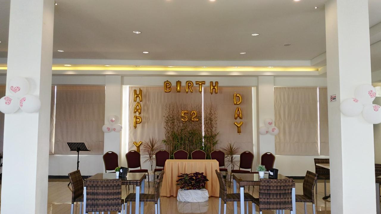Big Fish Hotel Manado Kültér fotó