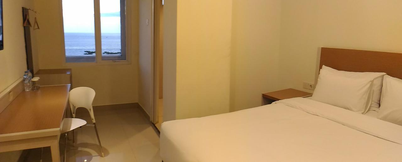 Big Fish Hotel Manado Kültér fotó