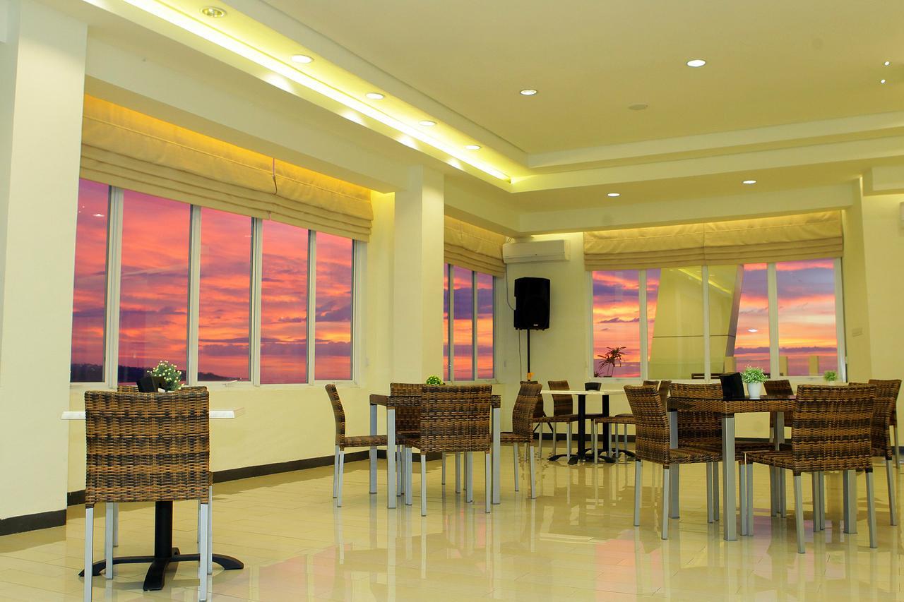 Big Fish Hotel Manado Kültér fotó