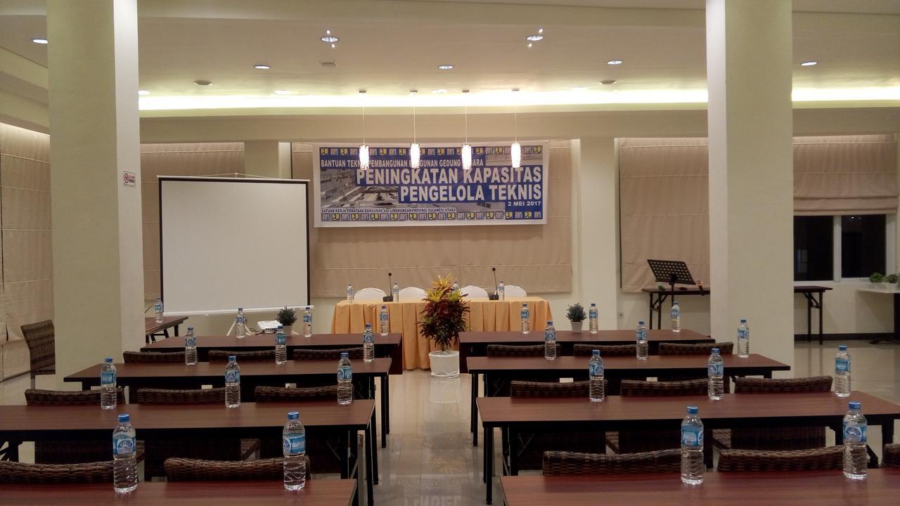 Big Fish Hotel Manado Kültér fotó