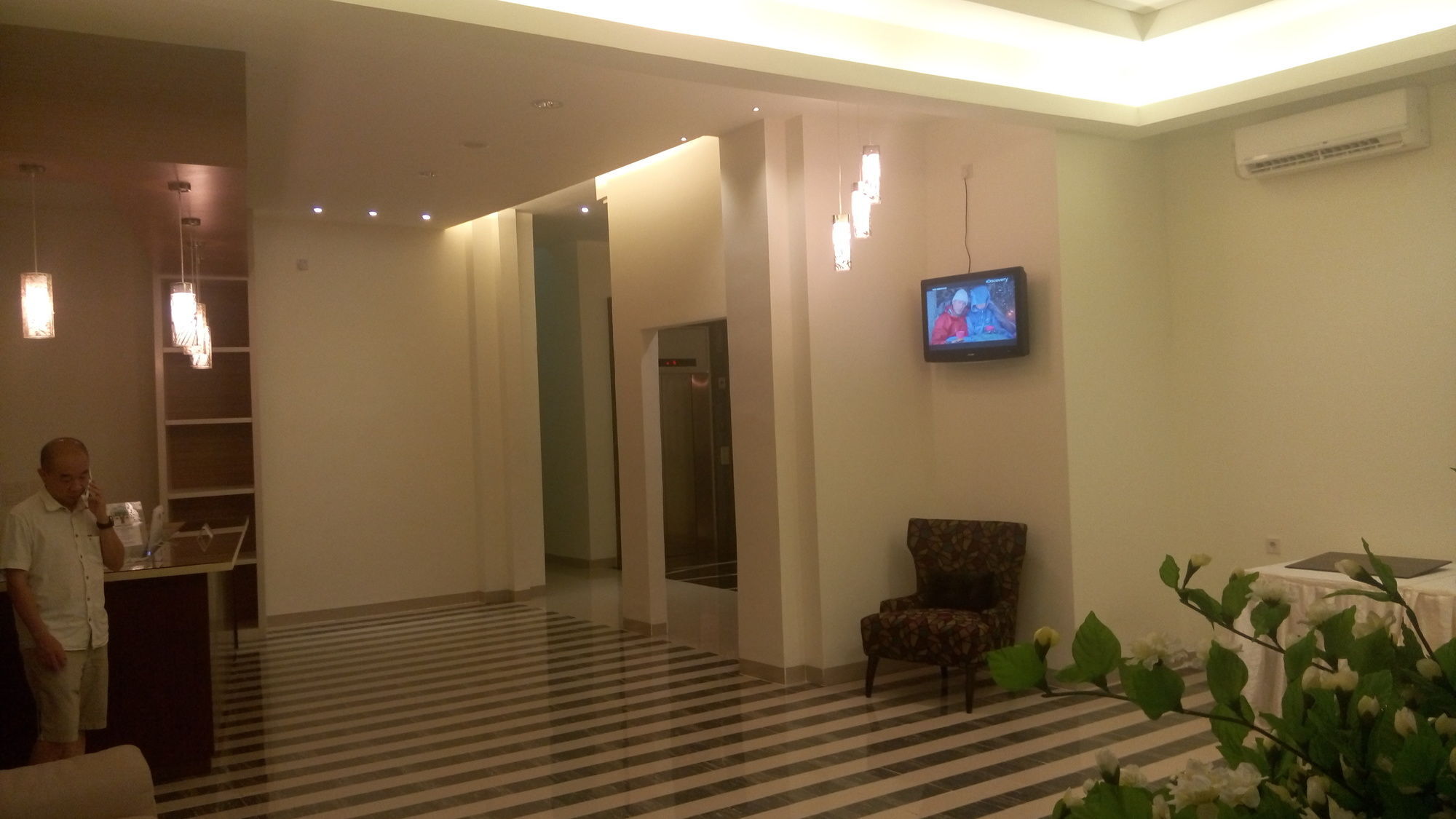 Big Fish Hotel Manado Kültér fotó